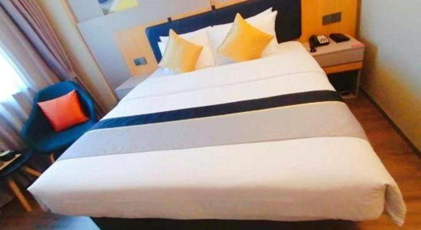 Home Inn Kunming Baita Road Bagian luar foto