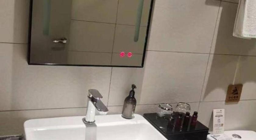 Home Inn Kunming Baita Road Bagian luar foto